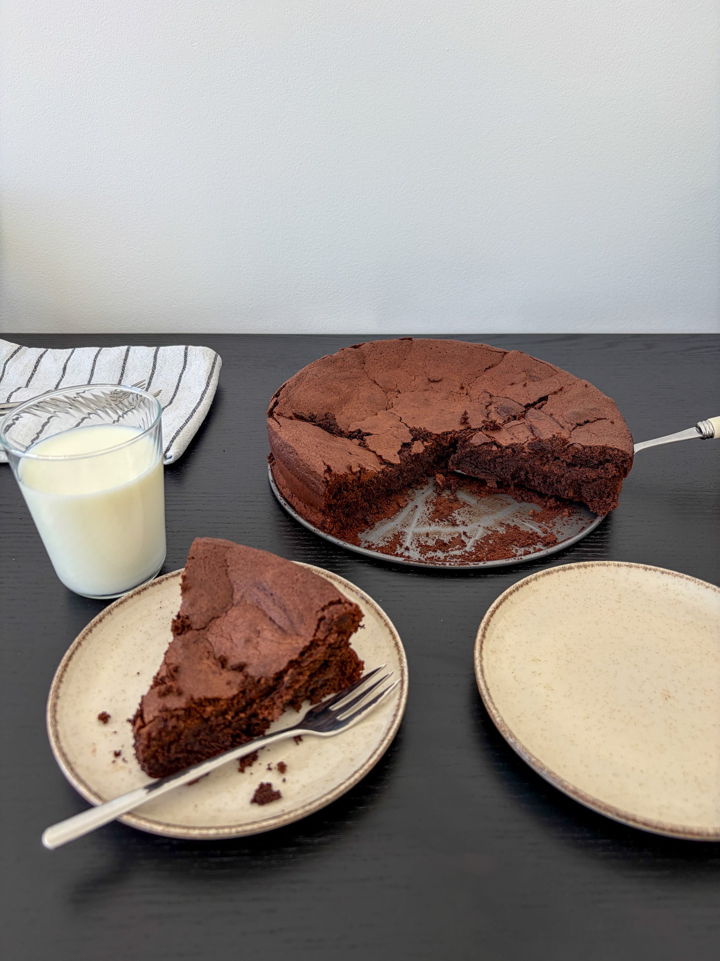 Fallen Flourless Cake aka The Dramatic One